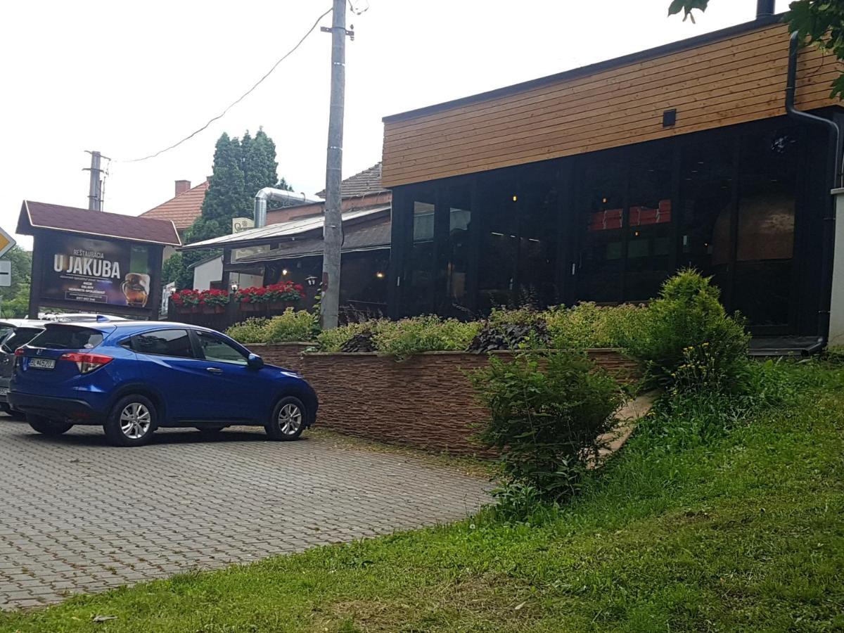 Apartman Centrum V Sukromi Restauracia U Jakuba Turócszentmárton Kültér fotó